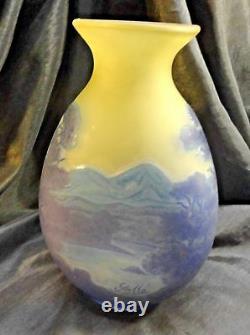Treasure Galle! Fine Art Vase Certified +8 Art Glass Cameo Landscapes