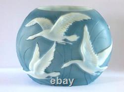 VTG Phoenix Sculptured Art Glass Cameo Vase with White Flying Wild Geese1930's