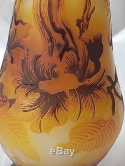 Vase Cameo Decorative Glass signed Daum Nancy Art Nouveau 12