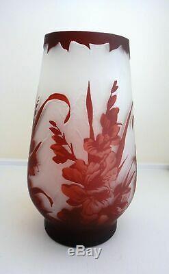 Vintage 10 inches High Galle Type Cameo Vase Unique