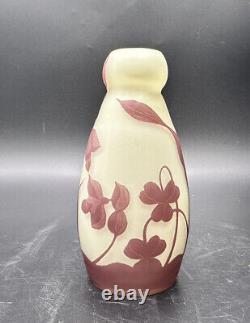 Vintage Daum Nancy Bud Flower Vase Cameo Glass 5-1/2 Floral Design Art Deco