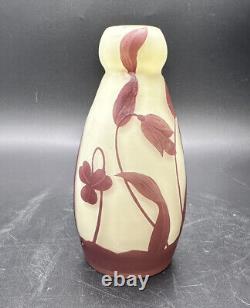 Vintage Daum Nancy Bud Flower Vase Cameo Glass 5-1/2 Floral Design Art Deco