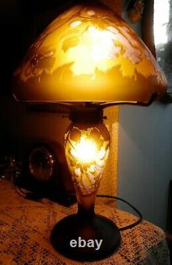 Vintage French Galle Tip Cameo Etched Flowers Glass Mushroom Table Lamp Working