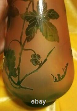 Vintage La Rochere Cameo Glass Vase