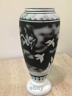 Vintage Large Hand Blown Cameo Glass Vase Art Nouveau Mint Condition