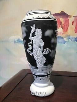 Vintage Large Hand Blown Cameo Glass Vase Art Nouveau Mint Condition