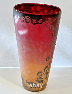 Vintage MCM Rare Unique Cameo Glass With Tribal Early Caveman Art Layer Design
