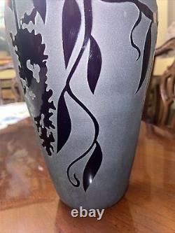Vintage -Rare Kelsey Murphy Pilgrim Sand Carved Cameo 11 1/2 Vase Burgundy