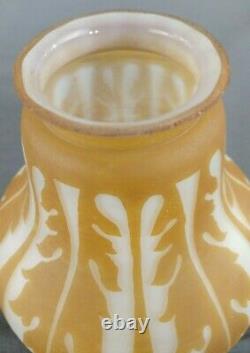 Vintage Rococo Cast Brass Wall Sconce Carved Cameo Art Glass Shade Working