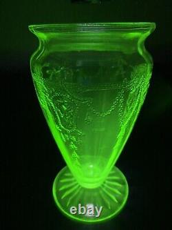 Vtg Antique Anchor Hocking Uranium Glass Cameo Ballerina Green Footed Vase 6